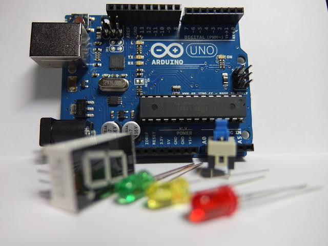Taller Introductorio de Arduino y Robótica